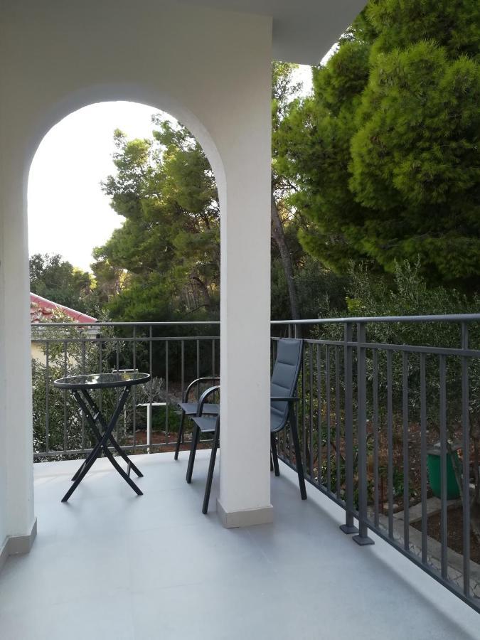 Domenico - 50 M From The Sea Apartment Seget Donji ภายนอก รูปภาพ