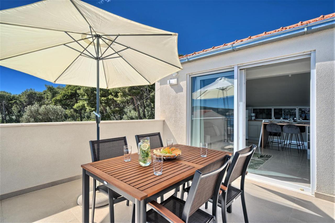 Domenico - 50 M From The Sea Apartment Seget Donji ภายนอก รูปภาพ