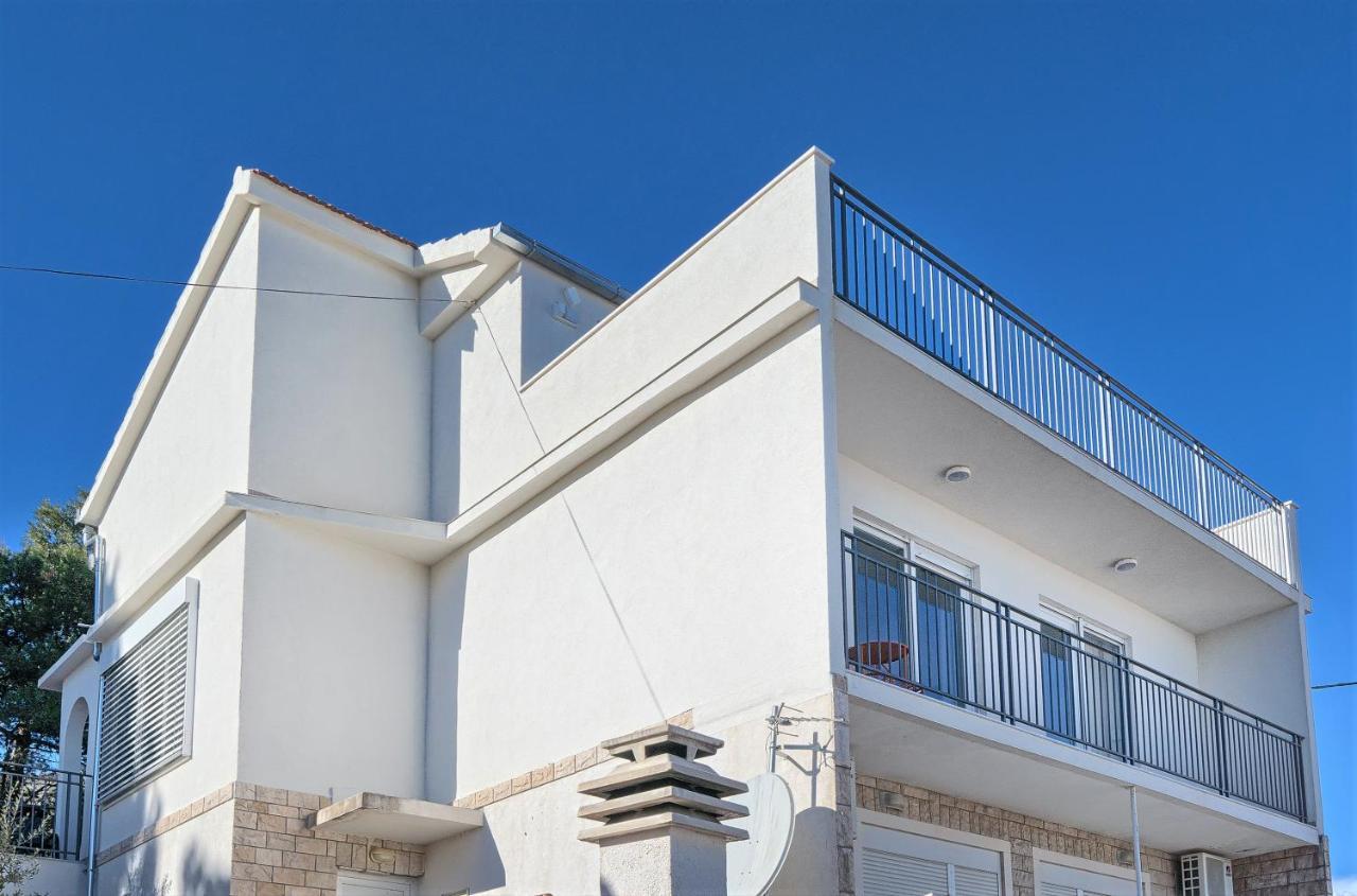 Domenico - 50 M From The Sea Apartment Seget Donji ภายนอก รูปภาพ