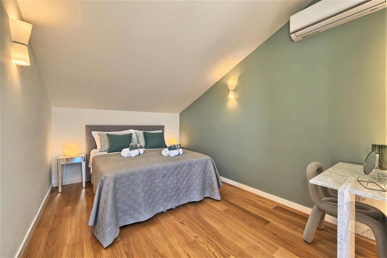 Domenico - 50 M From The Sea Apartment Seget Donji ภายนอก รูปภาพ